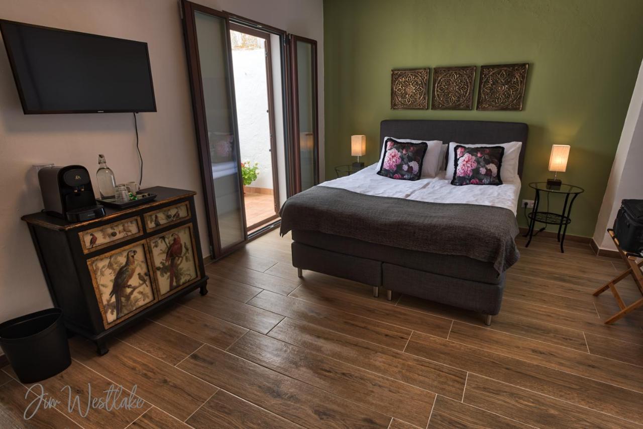 Olive Tree Bed And Breakfast Olvera Exteriér fotografie